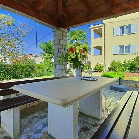 Gulic 1 Comfortable بيت للعطل بوريتش