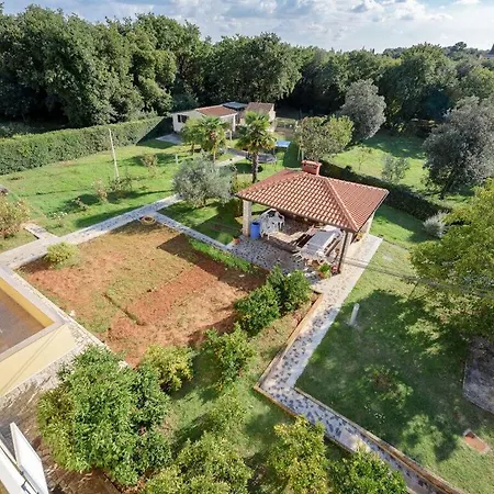 Holiday home Gulic 1 Comfortable *
