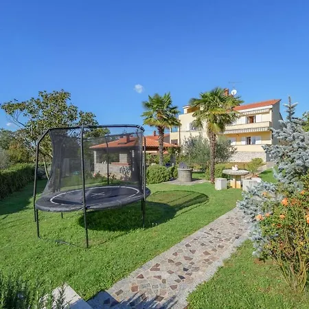 Gulic 1 Comfortable Holiday home